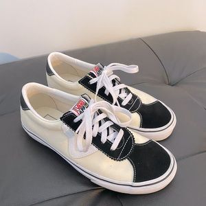 Vans Oxford Saddle Skate Shoe